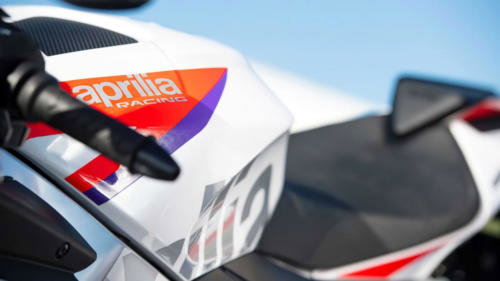 Aprilia RSV4 und Tuono V4 Limited Edition 2023 (15)_1
