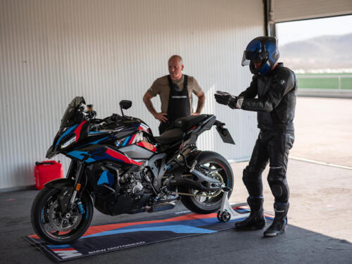 BMW M 1000 XR - 2024 (29)