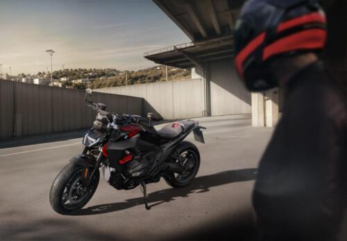 BMW R 1300 R (1)