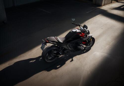 BMW R 1300 R (2)