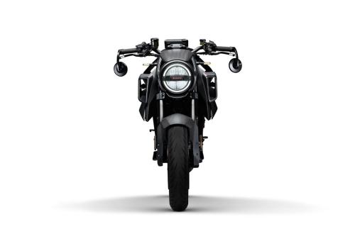 BRABUS 1300 R_signature black_studio (1)