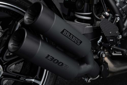 BRABUS 1300 R_signature black_studio (10)