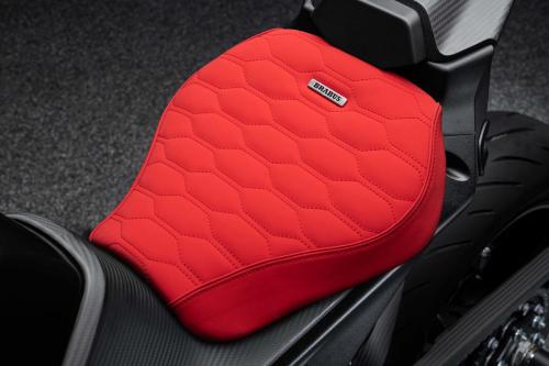 BRABUS 1300 R_signature black_studio (12)