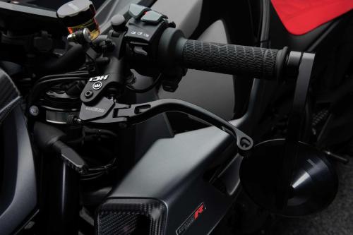 BRABUS 1300 R_signature black_studio (19)