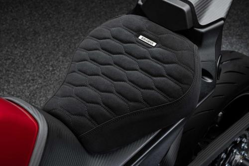 BRABUS 1300R_magmared_studio (1)