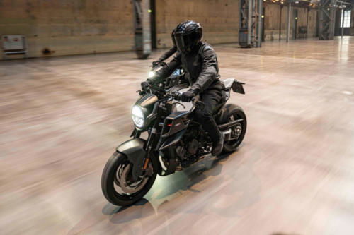 BRABUS KTM 1300 R 23 (80)