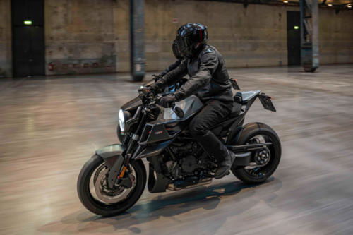 BRABUS KTM 1300 R 23 (88)