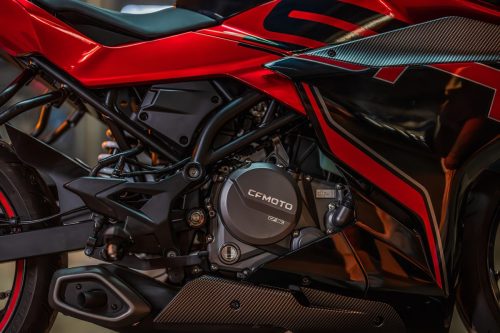 CFMOTO 250SR Lite 2025 (2)_1