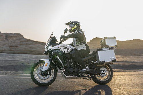 CFMOTO 800MT-ES (1)