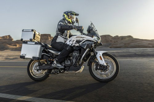 CFMOTO 800MT-ES (2)