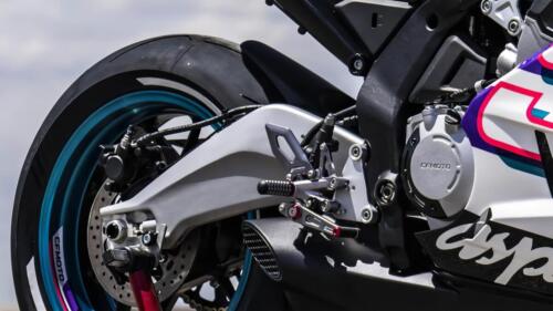 CFMoto 675 SR-R (12)_1