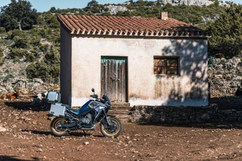 CFMoto MT800 - 2021 (5)
