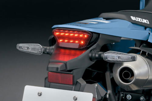 DR-Z400SMRLM5_Rear_combination_light_ON