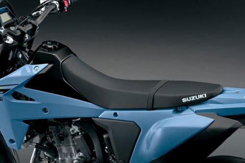 DR-Z400SMRLM5_Seat