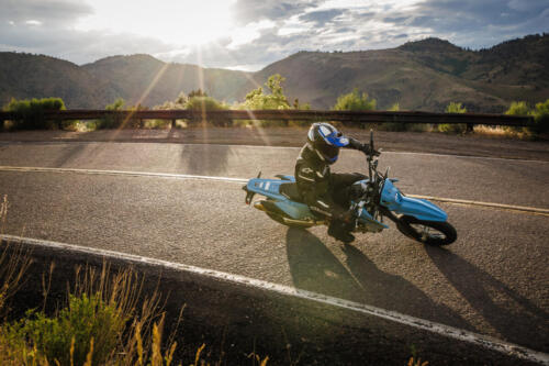 DR-Z400SMRLM5_action_5