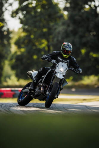 DR-Z400SMRLM5_action_67