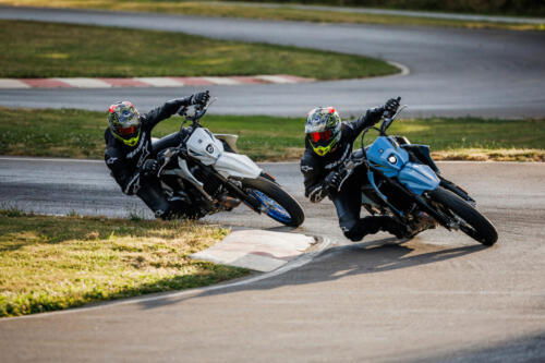 DR-Z400SMRLM5_action_74