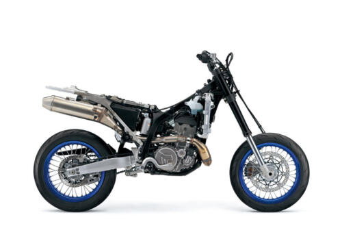 DR-Z400SMRLM5_strip_Rside
