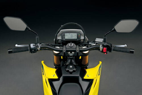 DR-Z400SRJM5_Cockpit