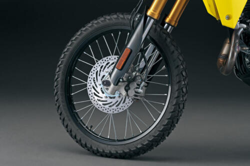DR-Z400SRJM5_Front_Axle_Slider