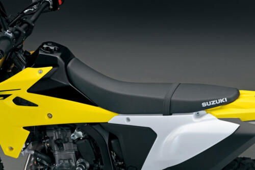 DR-Z400SRJM5_Seat