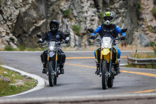 DR-Z400SRJM5_action_2