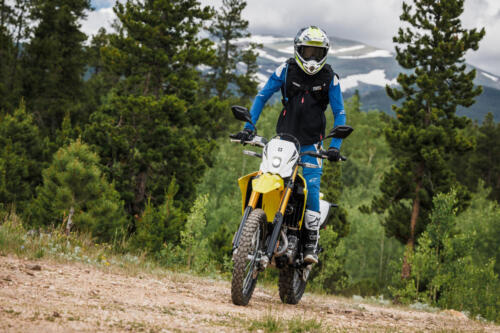DR-Z400SRJM5_action_20