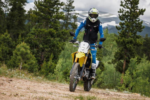 DR-Z400SRJM5_action_20