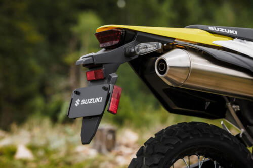 DR-Z400SRJM5_action_28