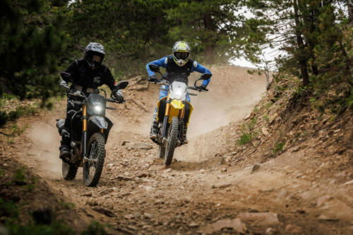 DR-Z400SRJM5_action_36