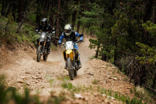 DR-Z400SRJM5_action_49