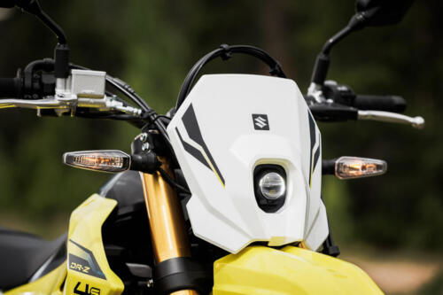 DR-Z400SRJM5_action_5