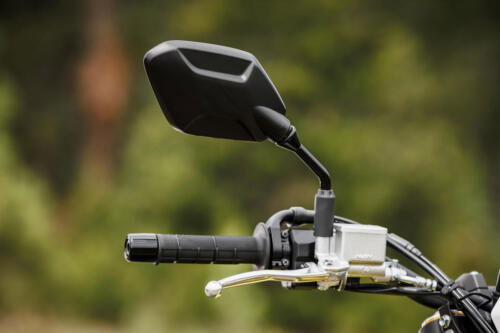 DR-Z400SRJM5_action_8