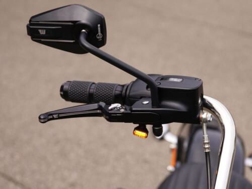 DSC02627_Harley Davidson Softail Armaturen Blinker_300dpi