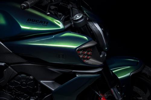 Ducati Diavel for Bentley (100)