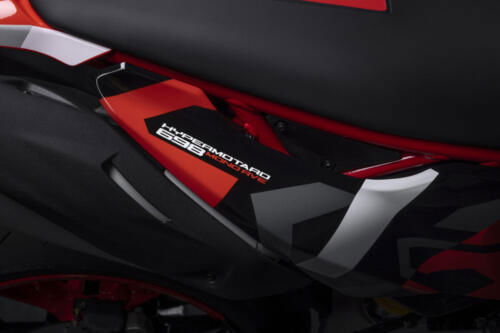 Ducati Hypermotard 698 Mono (18)