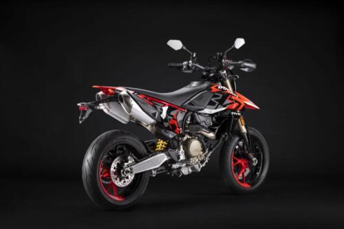 Ducati Hypermotard 698 Mono (2)