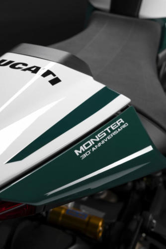 Ducati Monster 30 Anniversario (35)