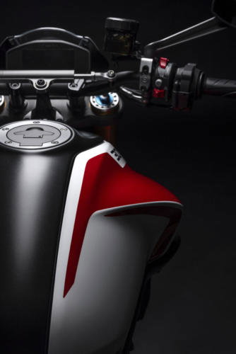 Ducati Monster 30 Anniversario (40)