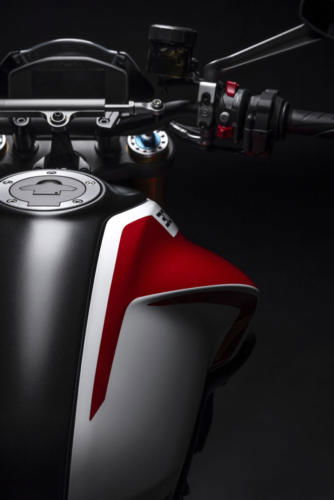 Ducati Monster 30 Anniversario (40)