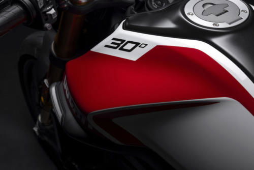Ducati Monster 30 Anniversario (41)