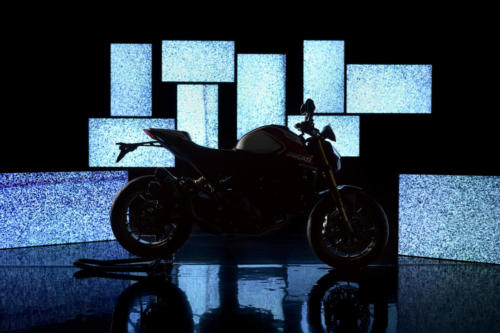 Ducati Monster 30 Anniversario (46)