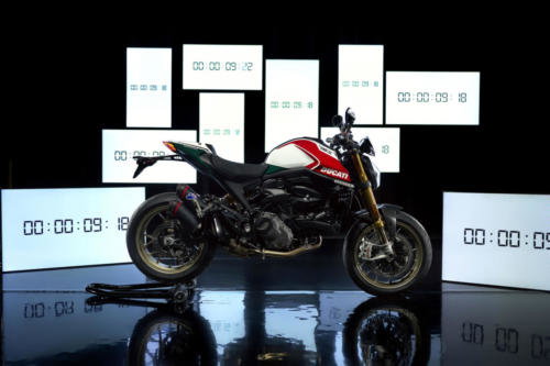 Ducati Monster 30 Anniversario (48)