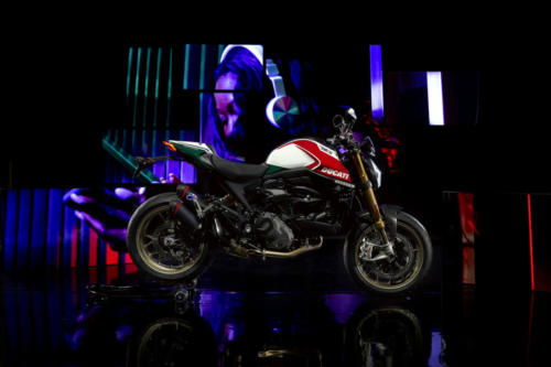 Ducati Monster 30 Anniversario (57)