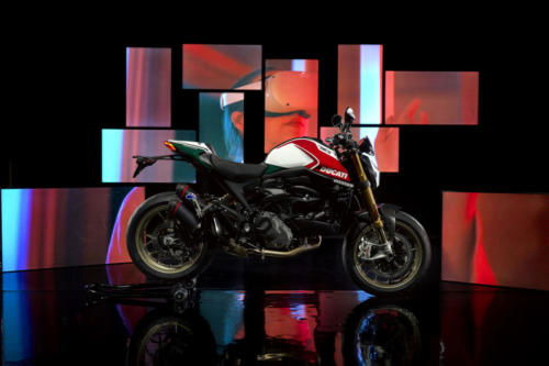 Ducati Monster 30 Anniversario (61)