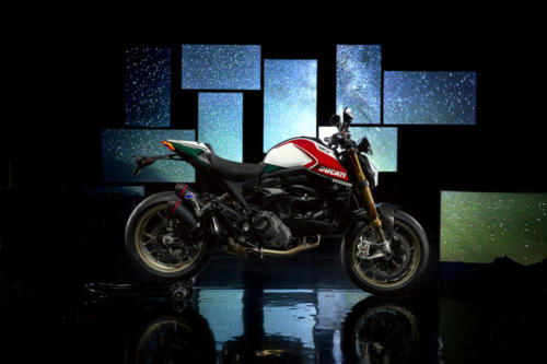 Ducati Monster 30 Anniversario (67)