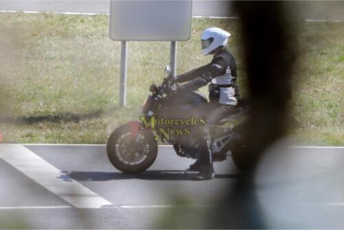 Ducati Monster V2 Prototyp (4)