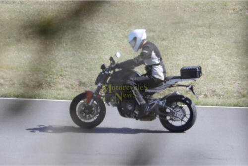 Ducati Monster V2 Prototyp (5)