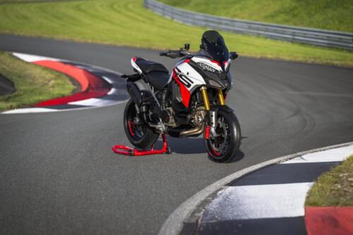 Ducati Multistrada V4 RS (2)