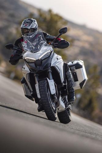 Ducati Multistrada V4 S 2022 (26)